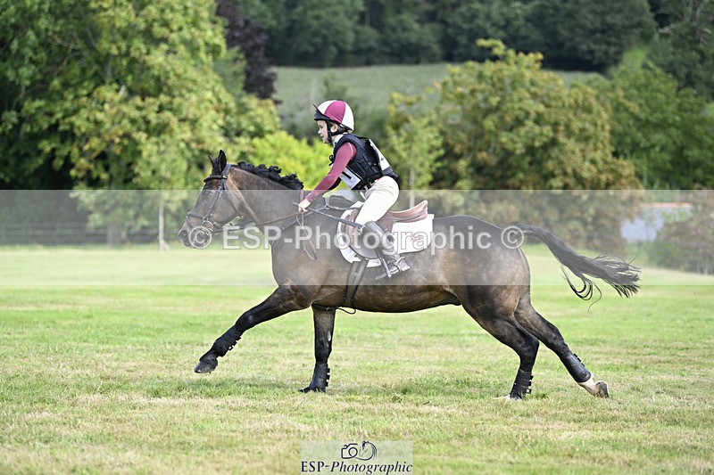 240825X-112358-32500 - 70cm XC 11.00 to 12.00