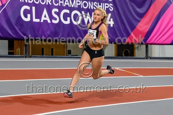 Age26SUN-919199 - Track Female