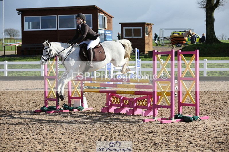 240211A-113115-02467 - Cls 5 Pony Newcomers & 1m Open
