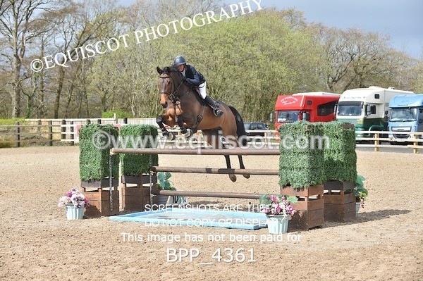 BPP_4361 - CLASS 10 RHS Foxhunter Championship Qualifier