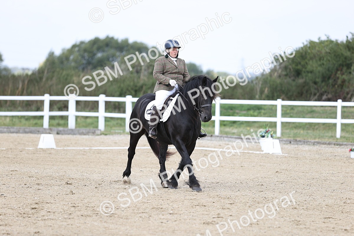 SBM_016730 - Class 14 Novice 23 - 11.53-12.56