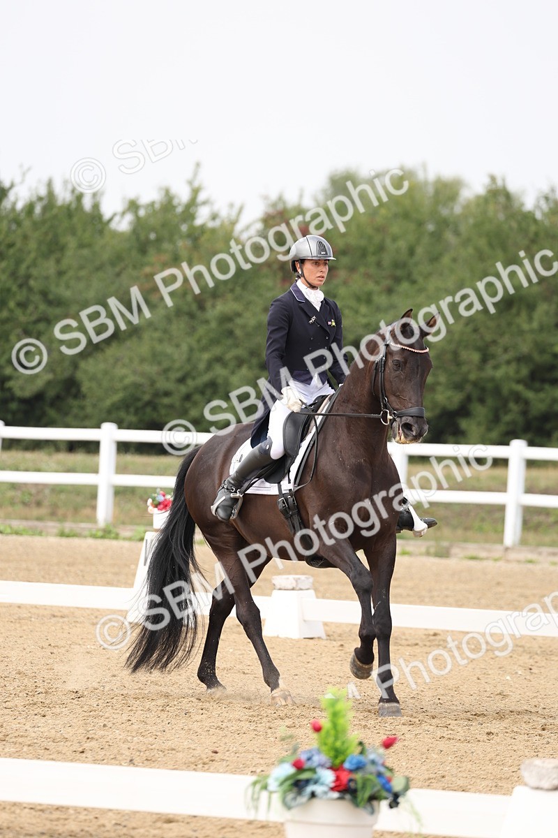 SBM_007574 - Class 9 - FEI INT I - 14.57-15.45