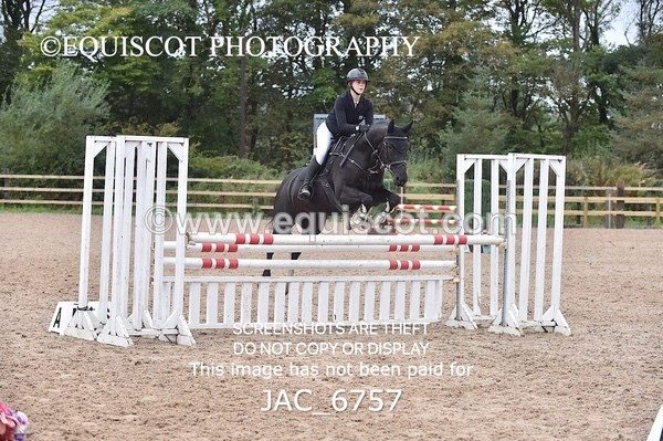 JAC_6757 - CLASS 17 SUN Pony Newcomers/ 1m Open