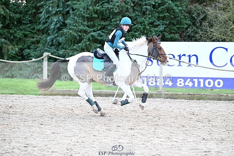 241117-155002-04892 - Cls 4 100-105cm