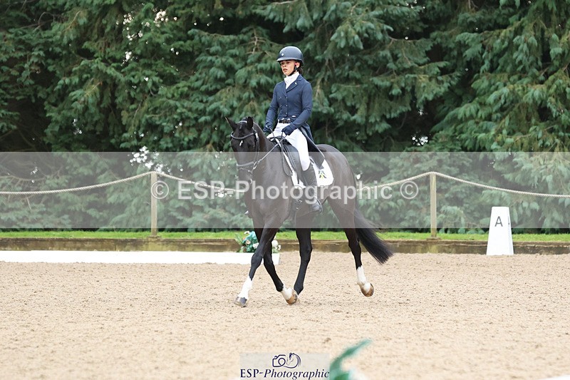 241024-113946-01890 - 052-Lydia.Heywood-JUST.THE.BISCUIT