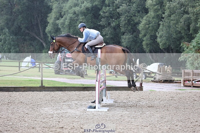 250831A-132037-10298 - Cls 42 Snr 1m Grand Prix