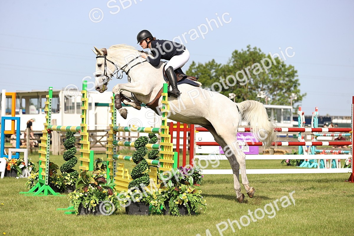 SBM_01536 - Class 200 - Martin Grant Homes Welcome Stakes 1.25m Open
