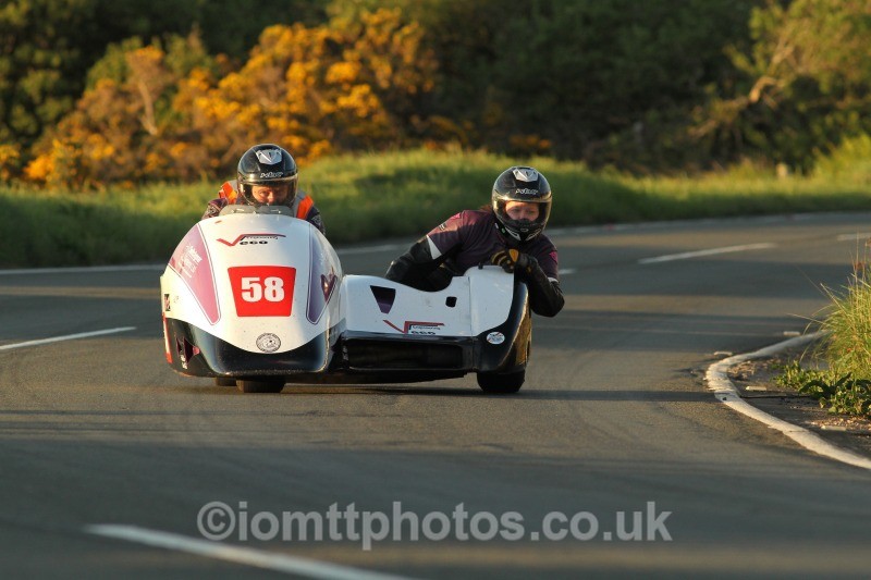 Phil Biggadyke* / Hayley Jayne Capewell* Ireson Honda / Veeco Eng NL - Monday Practice - Sidecars