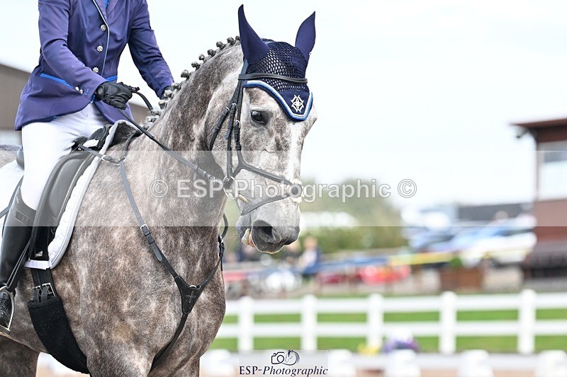 250907-133454-08534 - 008-Caroline.LynchHio.Easter.Rose