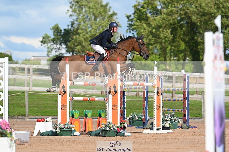 230721A-170347-07963 - Cls 10, 2 Star Big 1.45m Break to End