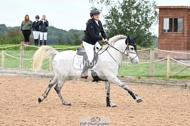 240907A-130323-01842 - Cls 3 Pony Medium Team 80cm & 90cm