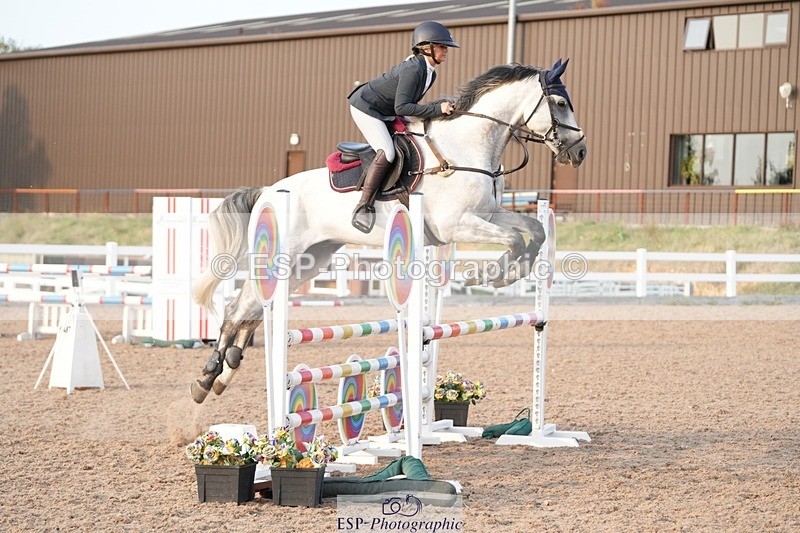 250805-192354-00825 - 1m and 1.10m