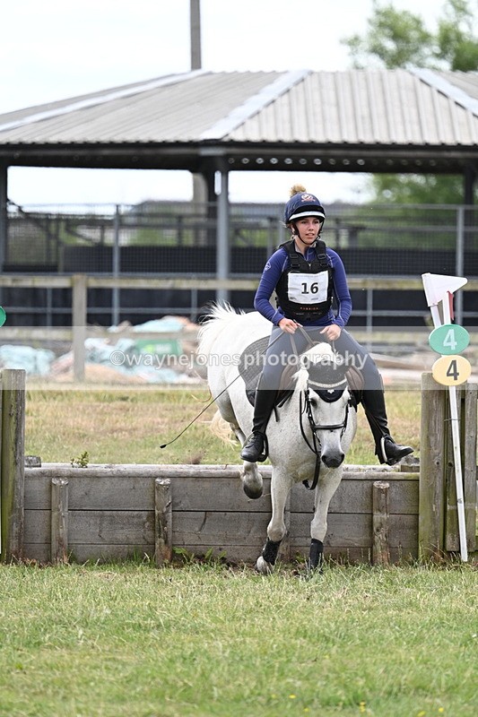 WJ7_5159 - 60cm XC Time 10:17 to 10:49