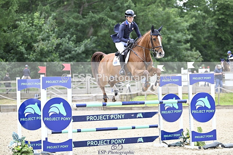 250525A-124514-17462 - B-313-Cosby.Green-ESPRIT.DE.FEU