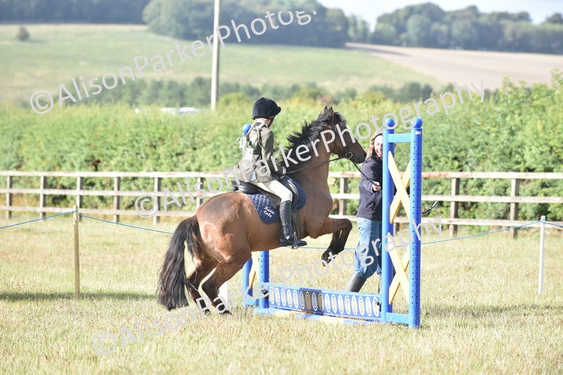 20250831-0276 - Class 6 - Minimus Jumping 30cm