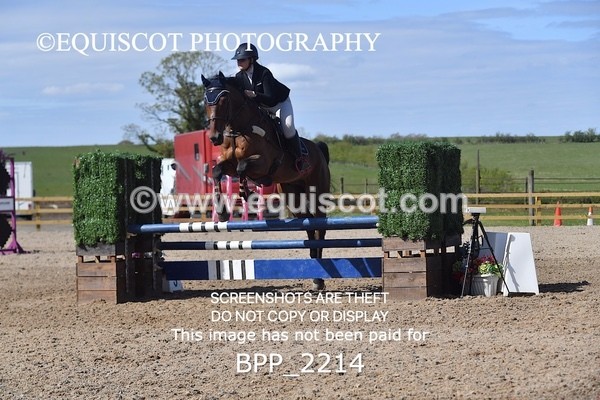 BPP_2214 - CLASS 22 SUN Senior BritiNovice/ 90cm Open