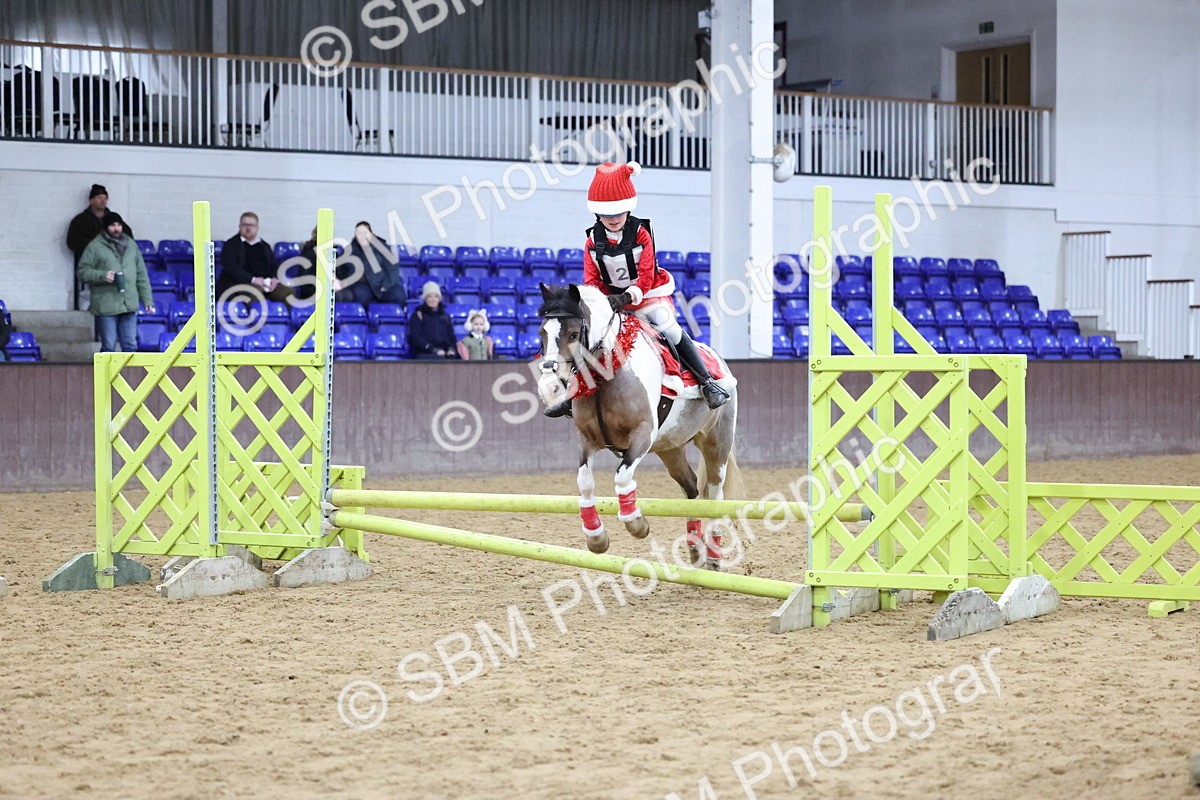 SBM_000350 - Class 2 - Santas Grotto - 50cm