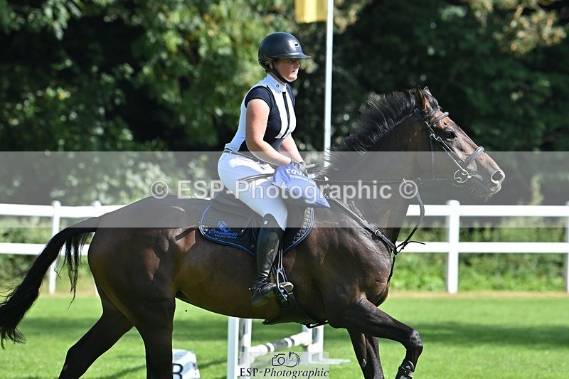 230909-120125-05364 - Cls 11 Snr Foxhunter & 1.20m Open