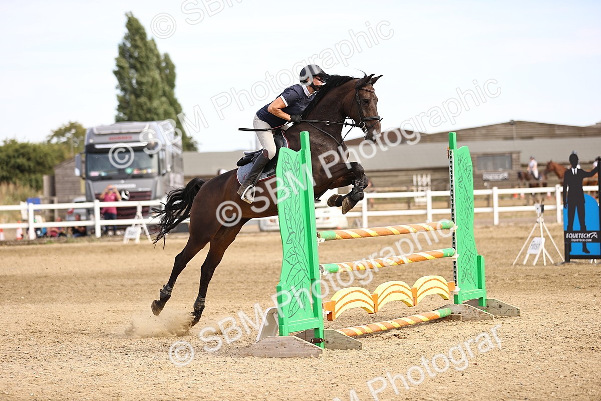 SBM_001470 - Class 6 - Senior Newcomers 1.10m