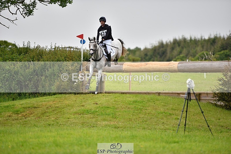 240526-132934-22583 - 421-ASK_FOR_MANCHIER-Tom_Jackson