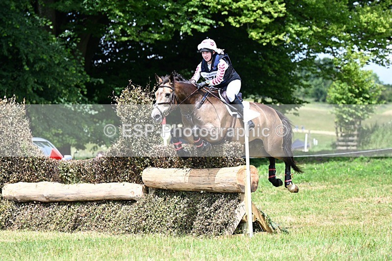 240630X-130330-7644 - 370-Bronwen_Hender-CREEVAGH_DUN