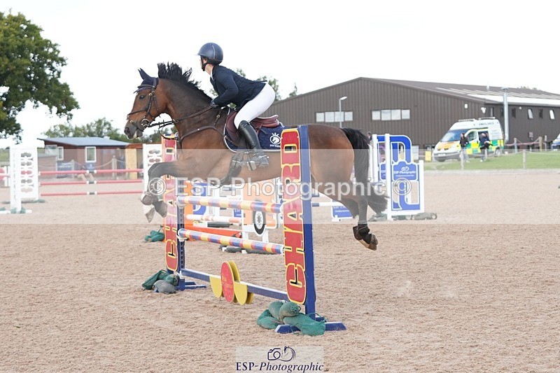 250921-122700-02926 - Cls 9 Pony Foxhunter and 1.10m