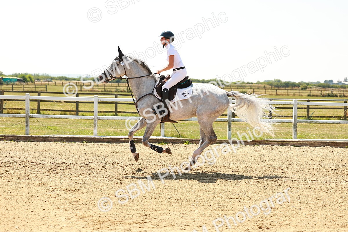 SBM_001589 - Class 4 - Senior Newcomers - 1.10m