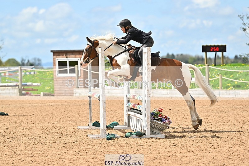 240504A-115100-01325 - Cls 3 Pony Discovery & 90cm Open