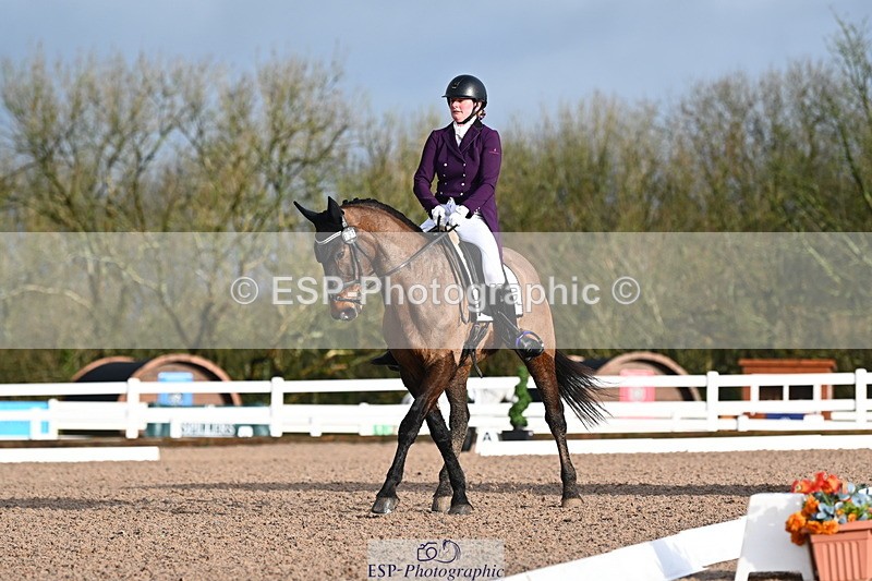 240218A-091526-05060 - 151-NICOLA.KAYES-BOSS.X