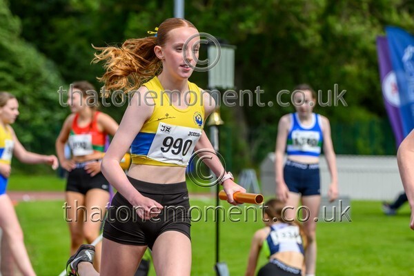 Relays26-924123 - Female Set Four