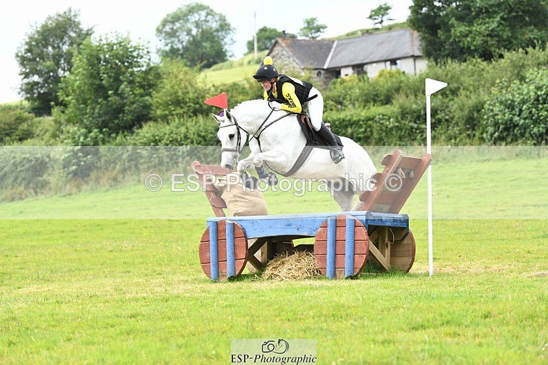 240630-140055-02053 - 812-Jessie_Lammens_Keeping-Avalon_Remus