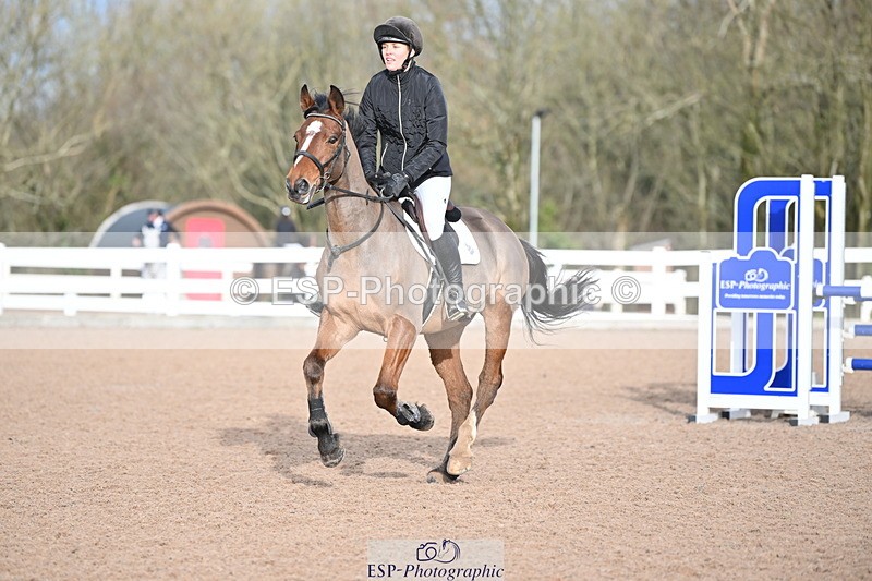 231208A-112015-00439 - Cls 4 Snr 1.05m Open