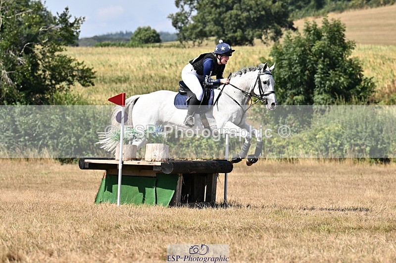 250824A-145930-38652 - 2128-Emily.Jones-Chesham.Rose