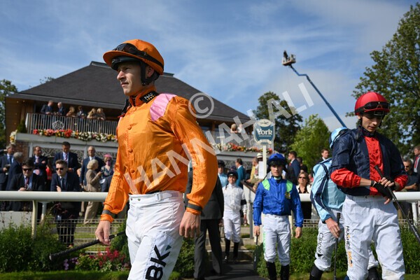 yr18082021r5-3 - Race 5 4.10pm Sky Bet Stakes