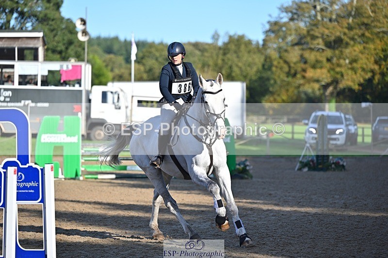 241027-094714-16112 - 386-Sarah.Ulph-COOL.ICE