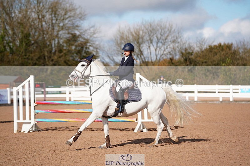 241027A-112424-02409 - SUN Cls 5 Pony Discovery and 90cm Open