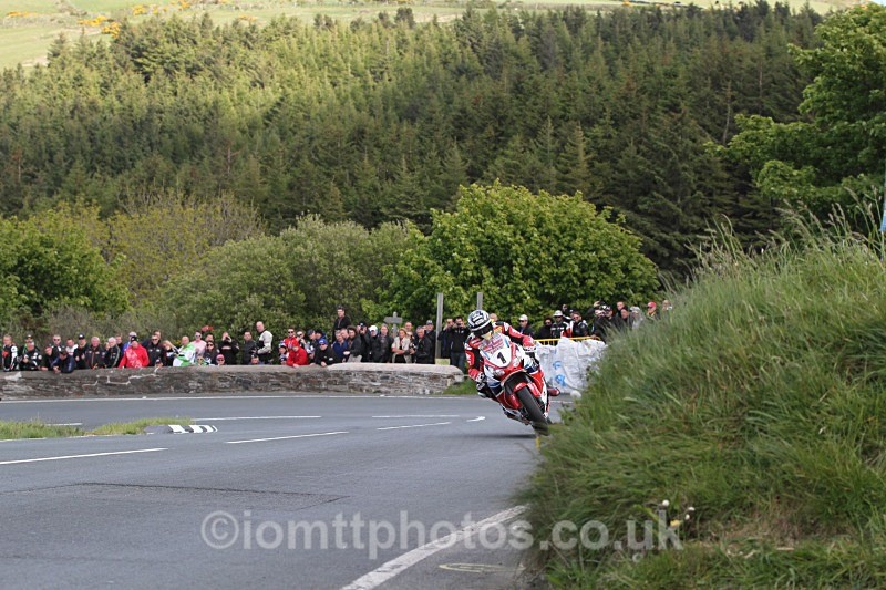 John McGuinness - RST Superbike Race