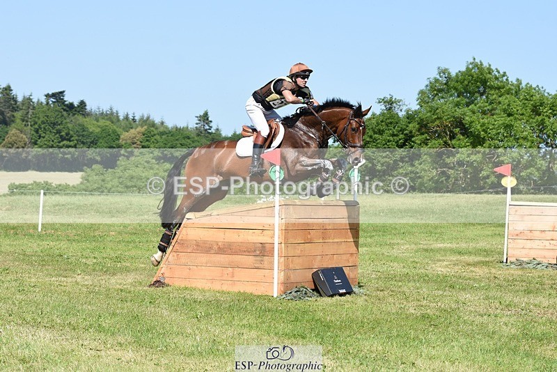 230527-153406-12228 - 371-JERPOINT_ECLIPSE-Max_Gordon-XC