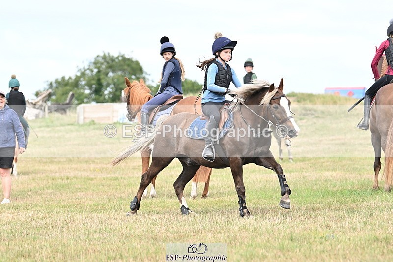 250821B-112134-00285 - Group C - Laraine