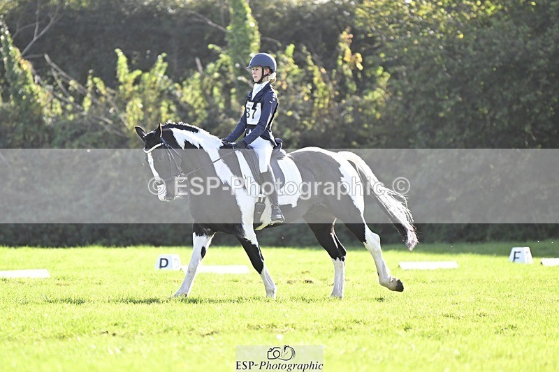 241025-142912-09657 - 387-Kelly.Knockaert-PIPER.II