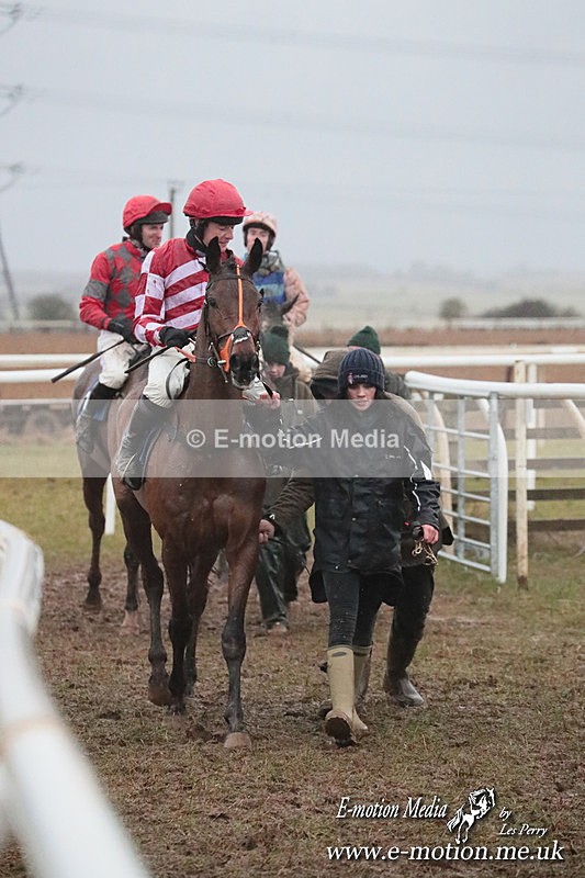 PtP 260125 1103 - Cocklebarrow Point-to-Point racing with the Heythrop Hunt 26/01/25