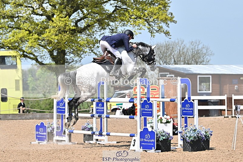 240509A-123813-01812 - Cls 10 National 1.30m Open