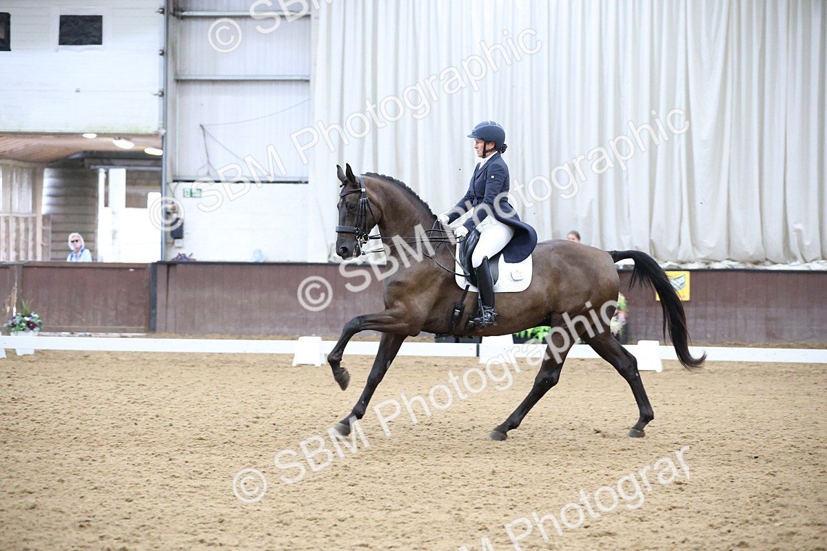 SBM_004720 - Class 9 - FEI Inter 1 Gold - 16.59-17.47