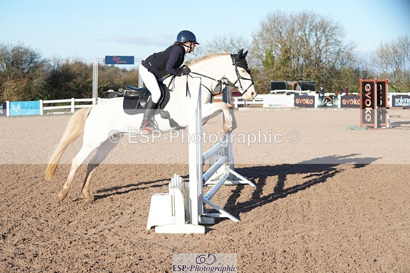 251130-104153-00964 - Cls 4 Pony Brit Nov & 80cm Open