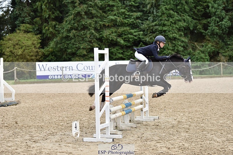 240802-110706-02604 - 80cm Round 1