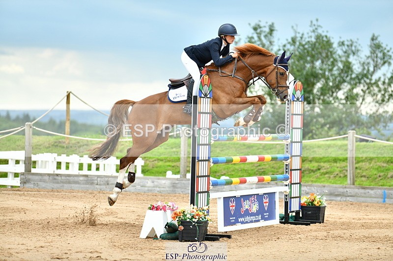 230720A-154955-04051 - Cls 9, 2 Star Big 1.40m Start to break