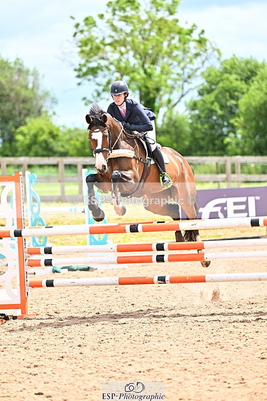 240608A-124819-02388 - Cls 4 Snr Newcomers and 1.10m Open