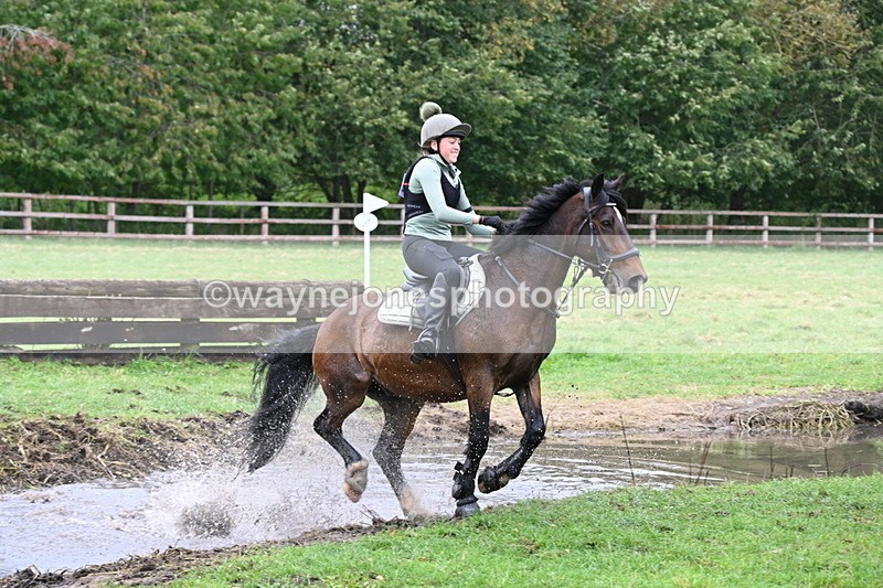 WJ6_5937 - Time at Photographer 12:31 to 12:40