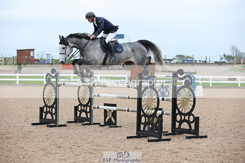 241101A-153056-03010 - FRI Cls 7 Blue Chip Grade B&C Jump Off