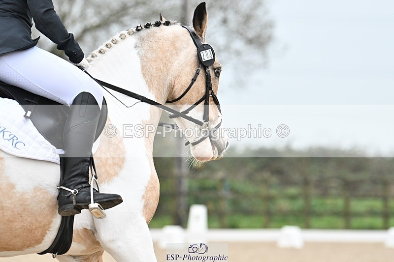 241103-132715-01716 - Novice 1 - 13.10 to 14.34